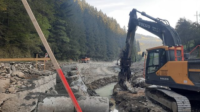 100 VNOSOV V ZBIRNIK POSEGOV V VODOTOKE – IZJAVA ZA JAVNOST