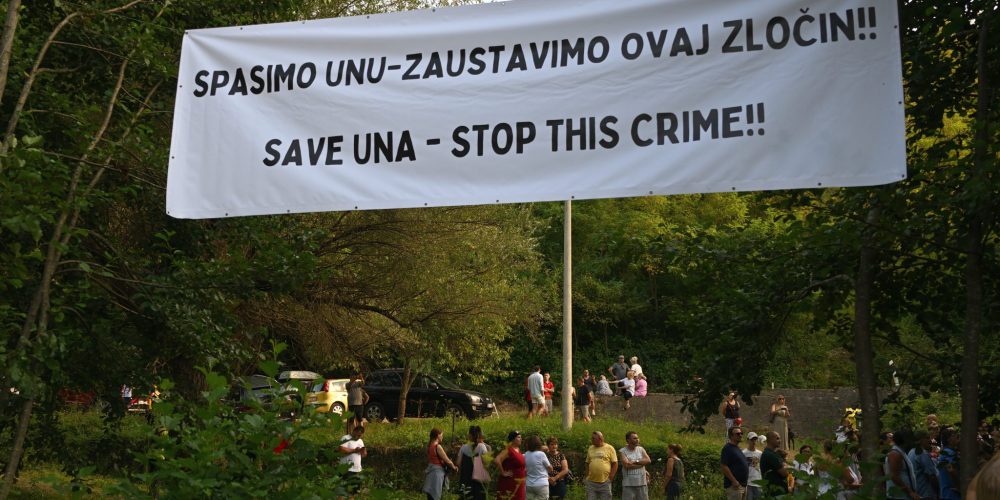 HOW TO HELP SAVE UNA