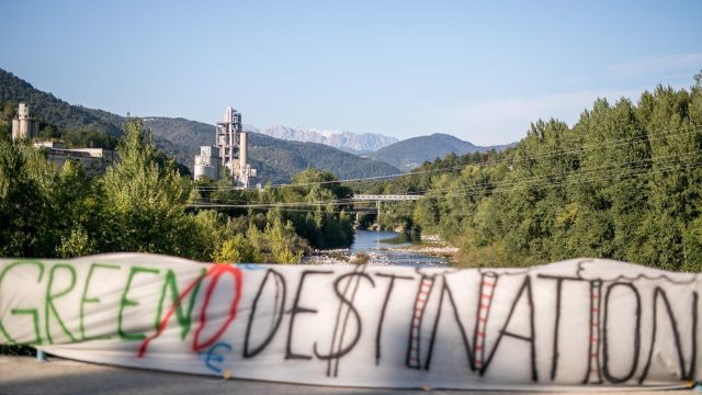 AKCIJA ZA NARAVO OB SOČO ZBRALA VEČ KOT 500 ODLOČNIH UDELEŽENCEV